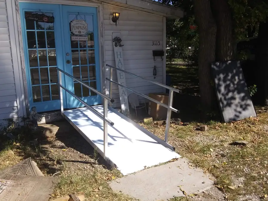 Rebuilding Together Southwest Illinois - Portable Aluminum Ramp project - AFTER - October 2022